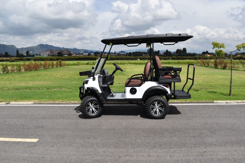 GOLF CART