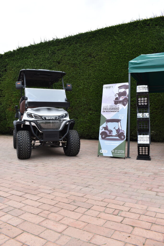 GOLF CART