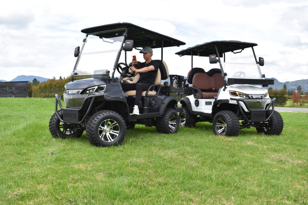 GOLF CART